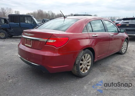 2013 Chrysler 200 Limited z USA, uszkodzony, nr VIN 1C3CCBCG5DN573806